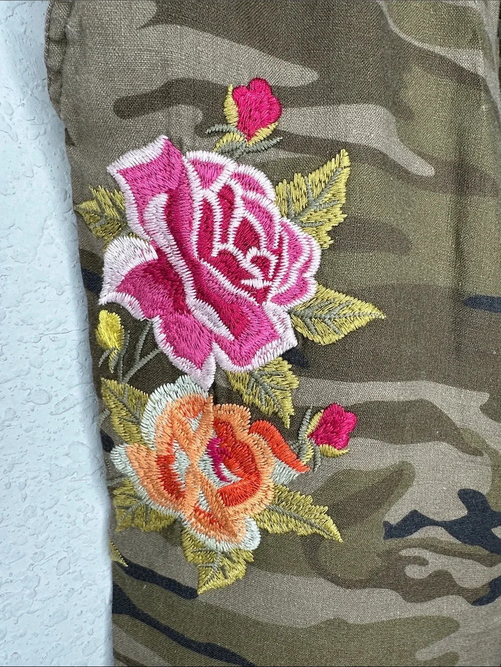 Johnny Was Women's Vella Jogger Pants Camo Print Floral Embroidered Linen Sz M